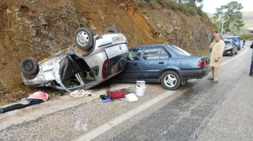 Marmaris&rsquo;te Trafik Kazası :1&rsquo;i Ağır 5 Yaralı