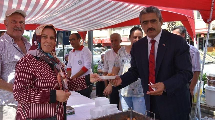 Nazilli Belediyesi, Adnan Menderes İ&ccedil;in Lokma Hayrı Yaptı