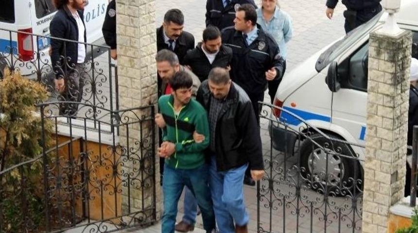 Manyas&rsquo;ta Hırsız &Ccedil;etesine Darbe