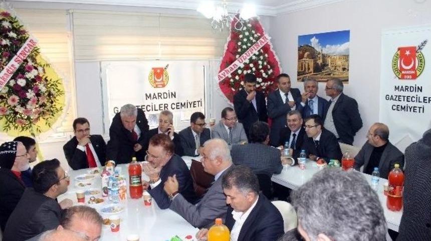 Vali Taşkesen Mardin Gazeteciler Cemiyeti Hizmet Binası A&ccedil;ılışına Katıldı