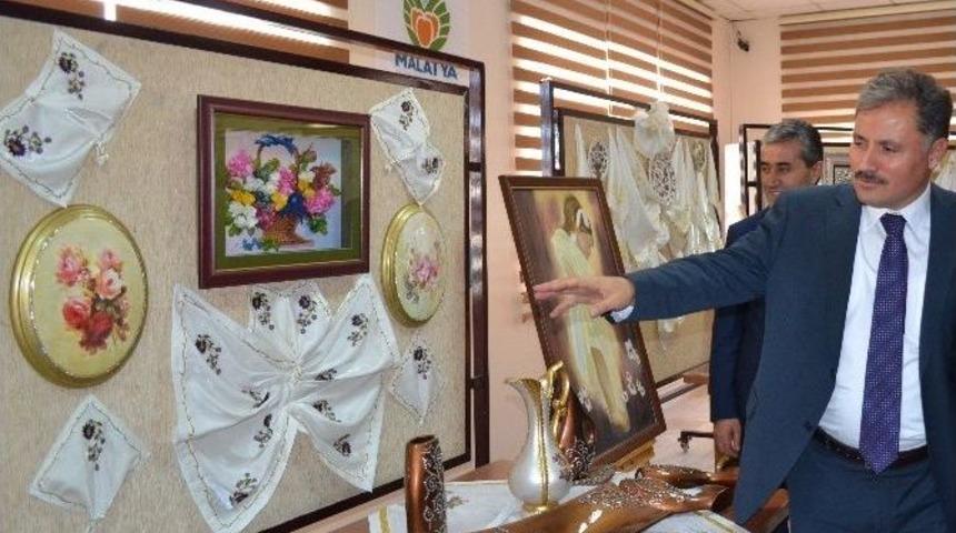 Kadın K&uuml;lt&uuml;r Ve Spor Merkezindeki Kurslara Bayanların İlgisi Artıyor