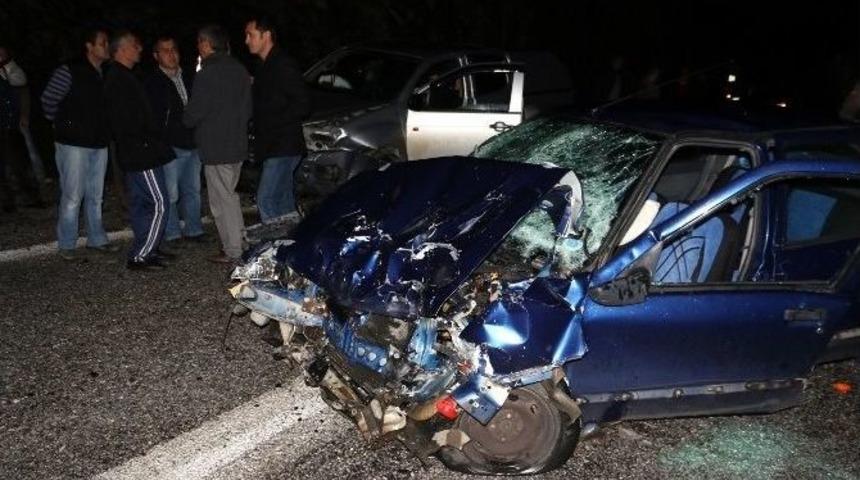 Marmaris&rsquo;te Trafik Kazası :1 &Ouml;l&uuml;, 2 Yaralı