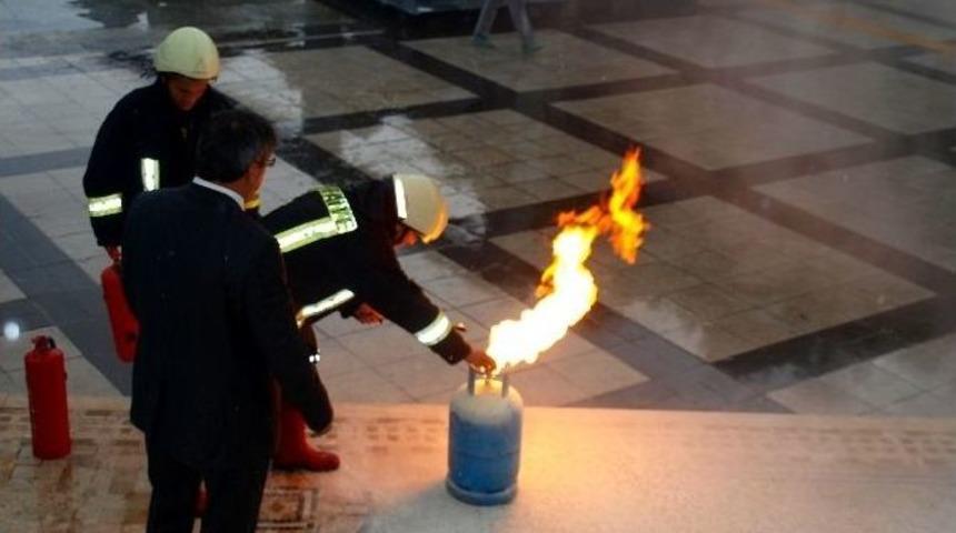 S&ouml;ke&rsquo;de Kaymakamlık Personeline Yangın Eğitimi