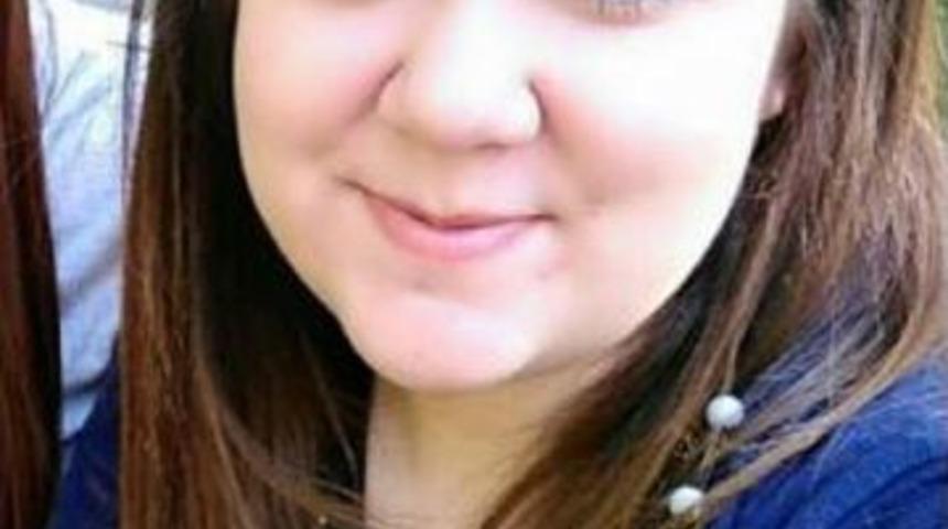 Kız Arkadaşını Otomobil I&ccedil;inde Av T&uuml;feğiyle &Ouml;ld&uuml;rd&uuml;