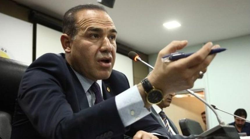 S&ouml;zl&uuml; Takip&ccedil;ileriyle Meydan Okudu