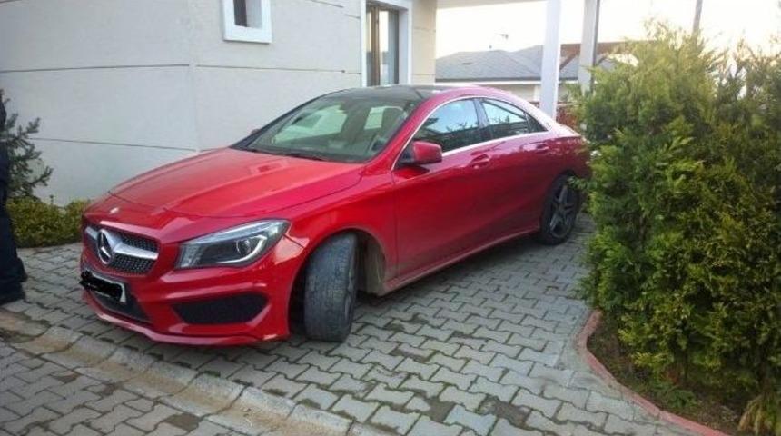 Vatandaşın Kredi Kartlarını Kopyalayıp Lüks Hayat Yaşıyordu