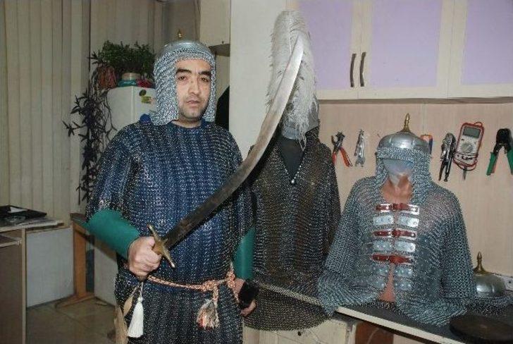 Bilgisayar Programcısı Kardeşler İle Babalarının Osmanlı Savaş Aletleri Hobisi G1