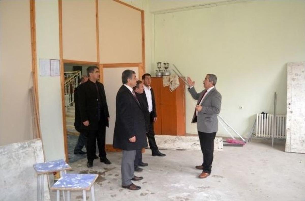 Başkan G&uuml;rsoy &Ouml;ğretmenevinde &Ccedil;alışma Başlattı