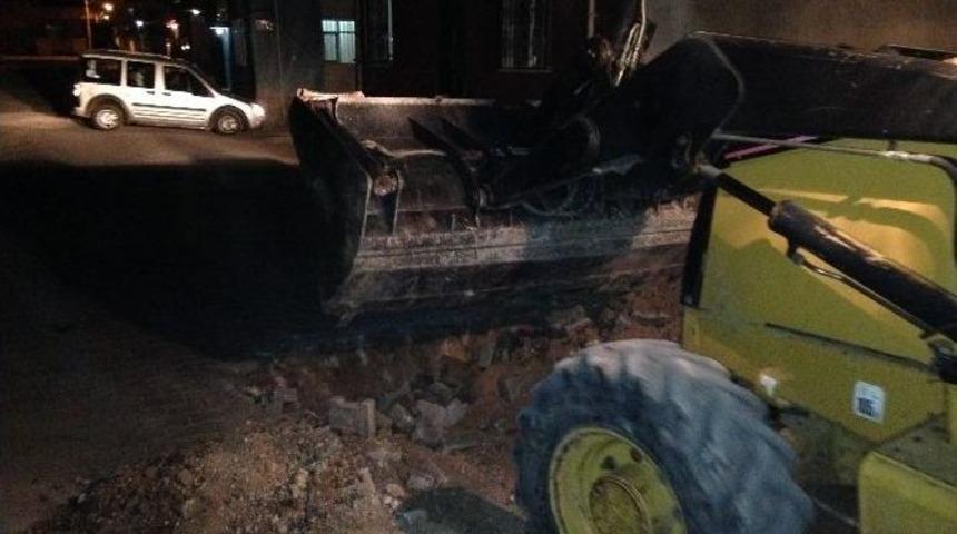 Nusaybin&rsquo;de Hendek Kazan Belediye &Ccedil;alışanı Tutuklandı