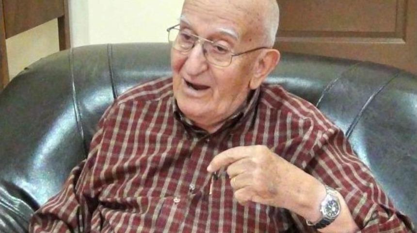 Servetini Eğitime Harcıyor