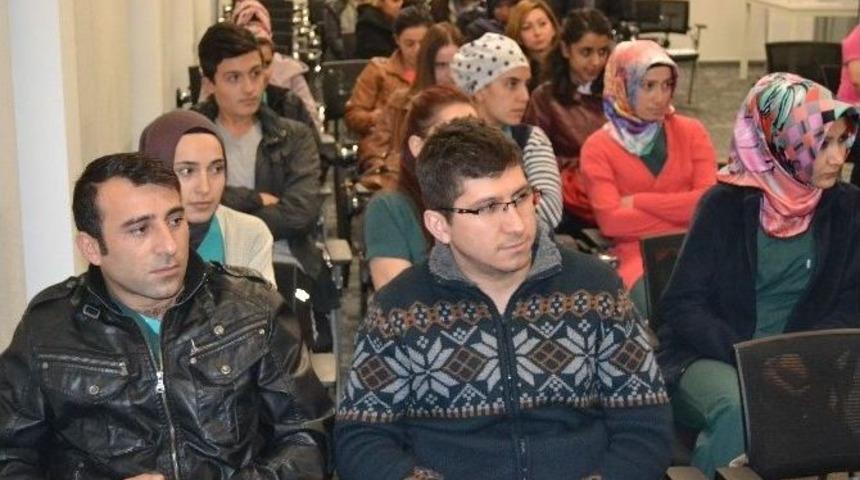 &Ouml;zel D&uuml;nyam Hastanesinde Hasta Hakları Konulu Konferans