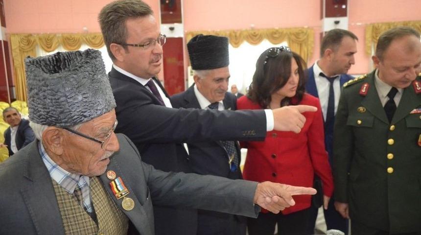 Vali &Uuml;nl&uuml;&rsquo;den Kore Gazisine Ak&uuml;l&uuml; Araba S&ouml;z&uuml;