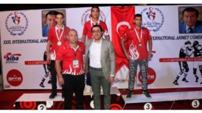 Kağıtsporlu Boks&ouml;r, Uluslararası Turnuvada 2. Oldu