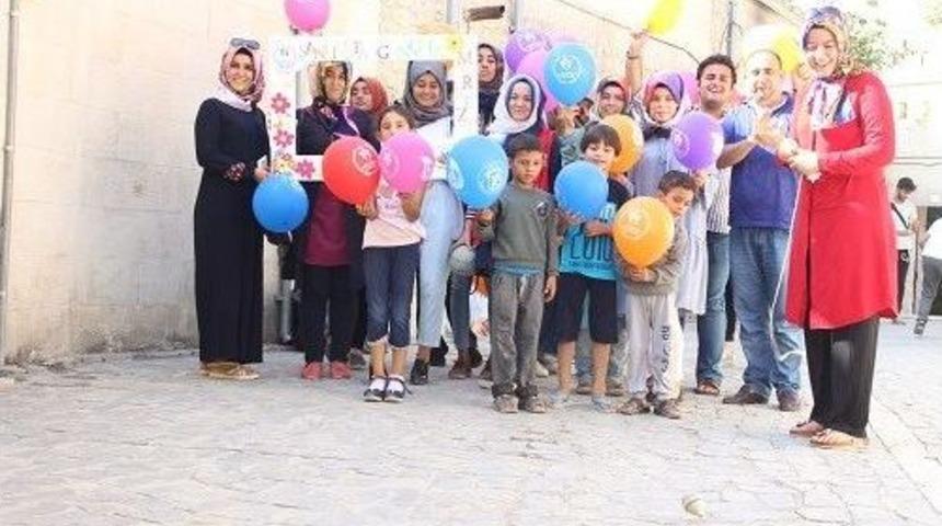 T&uuml;rk Ve Suriyeli &Ccedil;ocuklar Sokak Oyunlarında Bir Araya Geldi