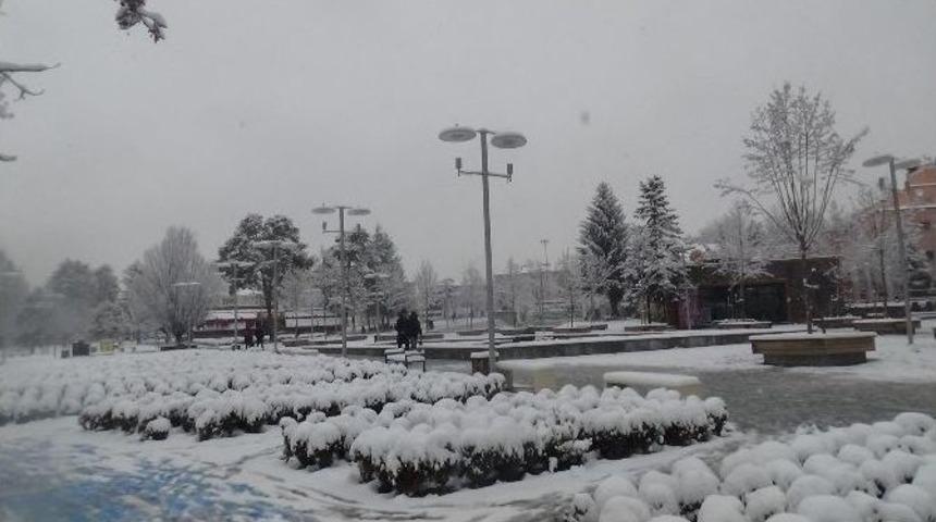 Bolu Kent Merkezi Beyaza B&uuml;r&uuml;nd&uuml;