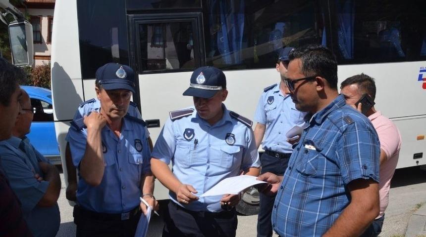 Zabıta Ve Emniyet M&uuml;d&uuml;rl&uuml;ğ&uuml; İşbirliğinde Okul Servisleri Denetimi