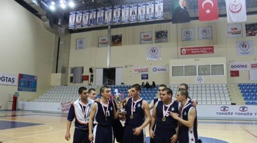 Gen&ccedil; Erkekler Basketbol Finali