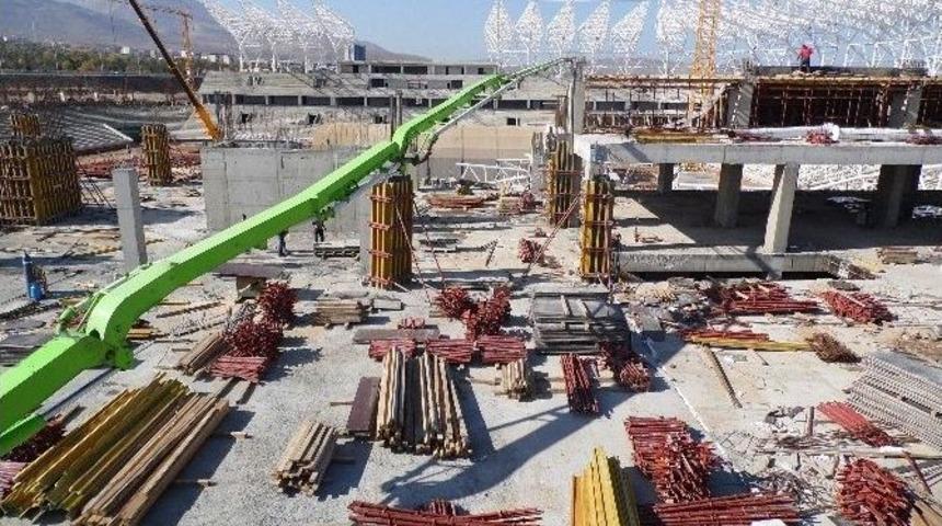 Malatya Arena Stadı Y&uuml;kseliyor