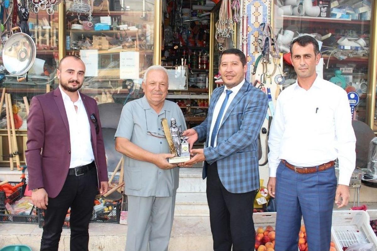 Ahilik Haftasında Yılın Usta, Kalfa Ve &Ccedil;ırağı Onure Edildi