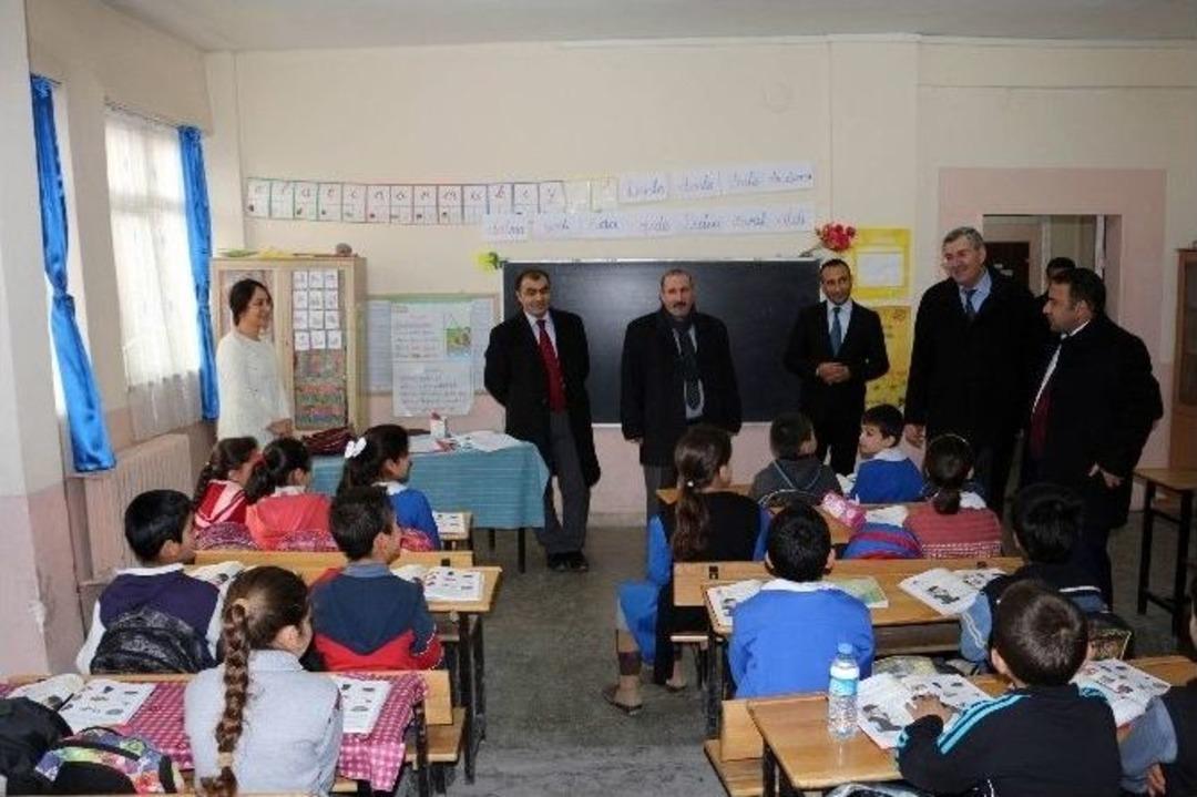 M&uuml;d&uuml;r Dursun&rsquo;dan Okul Ziyareti