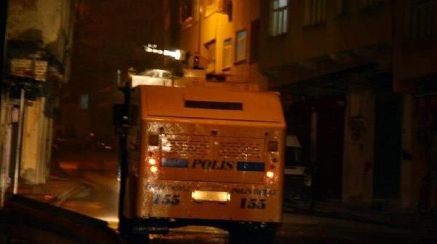 Siirt'te G&ouml;stericilere Polis M&uuml;dahalesi