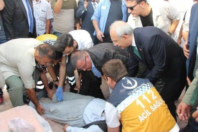 Kılı&ccedil;daroğlu nun &Ouml;n&uuml;nde Bayılan Emekli O Anı Anlattı 1