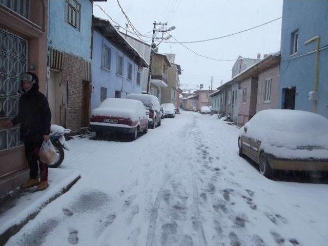 Pazaryeri’nde Kar Hasreti Sona Erdi