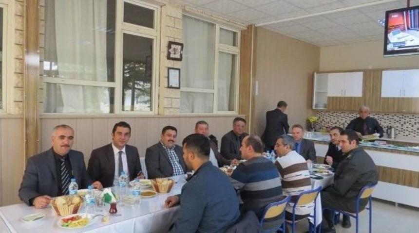 Kaymakam Tanrıkulu, Gazetecilerle Buluştu