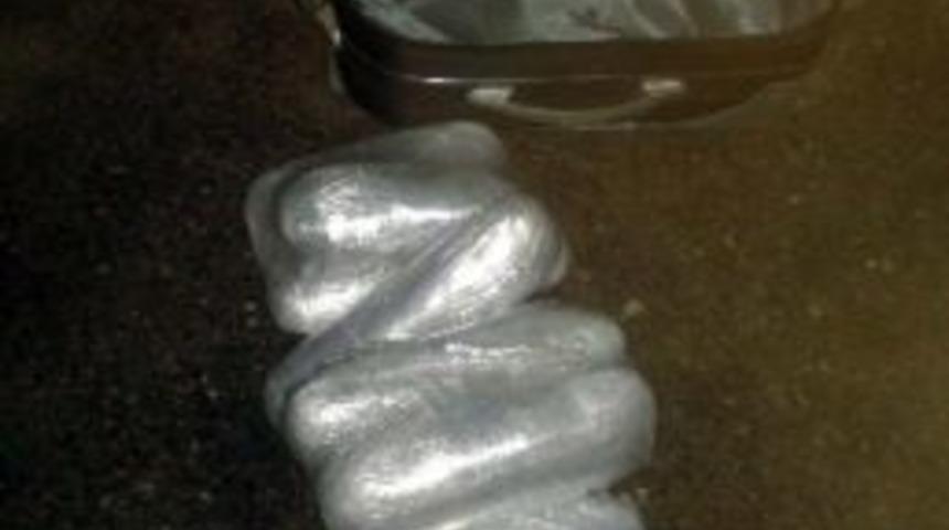 G&uuml;r&uuml;n'de 9 Kilo Esrar Ele Ge&ccedil;irildi