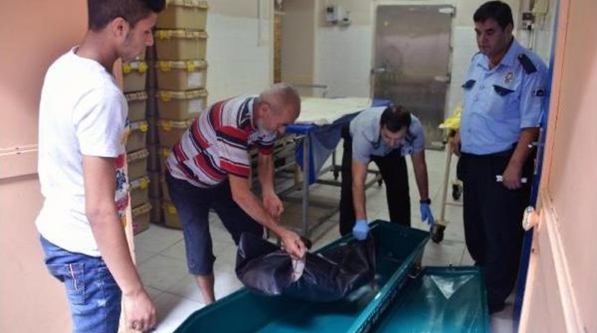 5 Yaşındaki Suriyeli &Ccedil;ocuk Bı&ccedil;aklanarak &Ouml;ld&uuml;r&uuml;ld&uuml; (2)