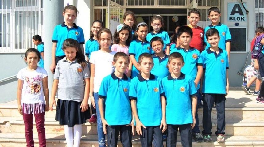 &Ouml;demişli &Uuml;&ccedil;&uuml;zler Yeni Eğitim Yılında Aynı Sınıfta Eğitime Başladı