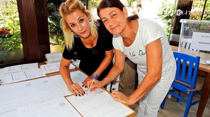 İzmir Chp&rsquo;de Mahalle Delegeleri Mesaisi