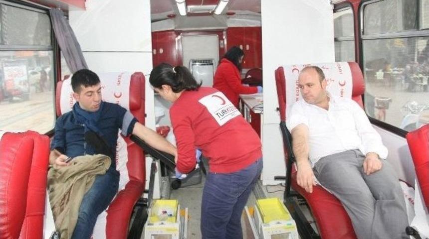 Kızılay&rsquo;dan Kan Bağışı Kampanyası