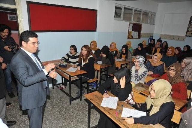 Başkan Tütüncü Anadolu İmam Hatip Lisesi’ni Ziyaret Etti