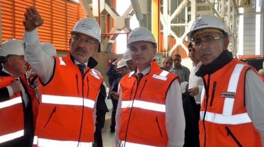 Bakan &Ouml;zl&uuml;: T&uuml;rk Sanayisi I&ccedil;in &Ccedil;ok &Ouml;nemli Adımlar Atıyoruz