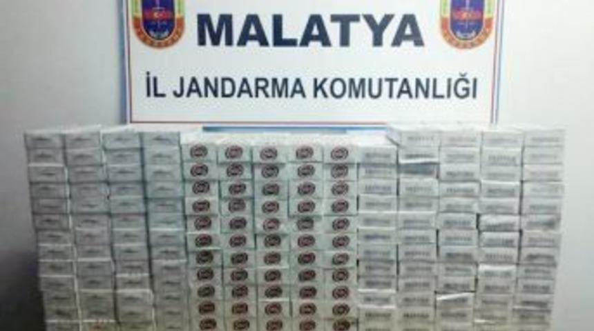 Yolcu Otob&uuml;slerinde Ka&ccedil;ak Sigara Ve Esrar Ele Ge&ccedil;irildi