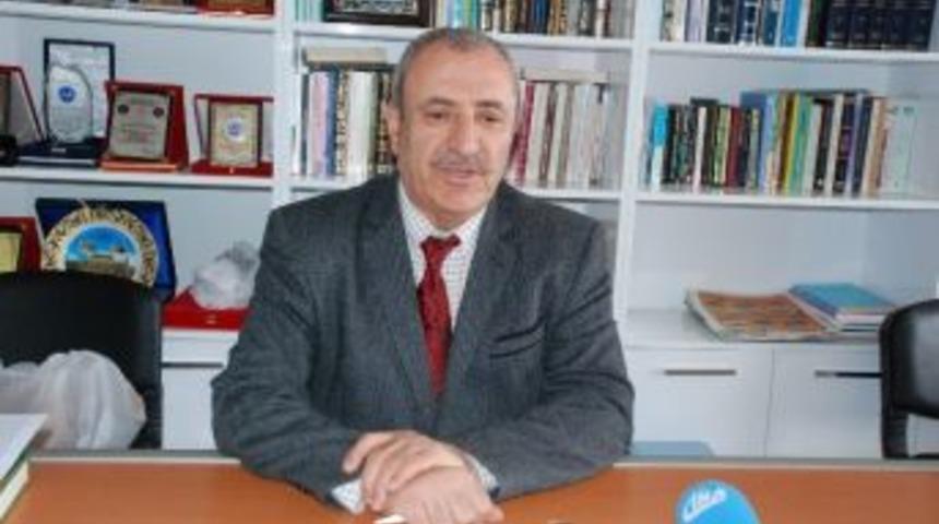 &Ouml;ğretim G&ouml;revlisi Turgay&rsquo;dan &rsquo;yılbaşı&rsquo; A&ccedil;ıklaması