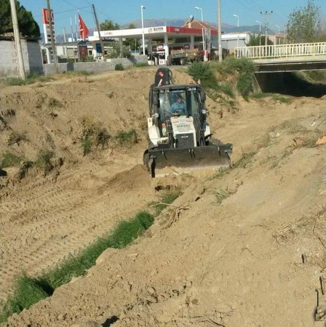 Maski Bir Dereyi Daha Temizledi 1