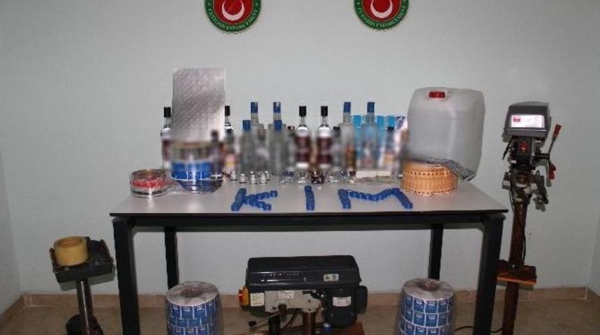 G&uuml;mr&uuml;k Ekiplerinden Ka&ccedil;ak İ&ccedil;ki Operasyonu