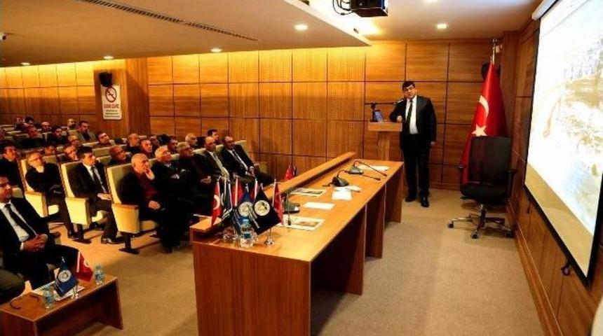 Başkan Fadıloğlu M&uuml;teahitlerle Bir Araya Geldi