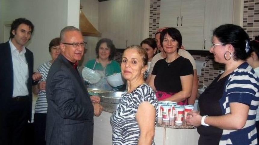 Kafkasyalı &Ccedil;erkezler Haluj G&uuml;n&uuml;nde Buluştu