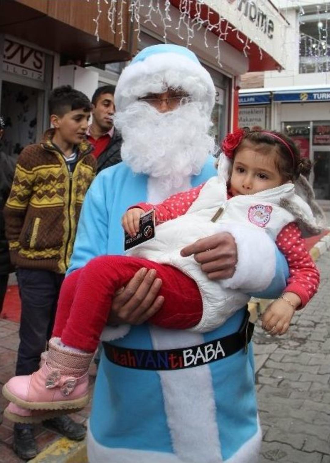 Noel Baba&rsquo;ya Van&rsquo;dan Rakip