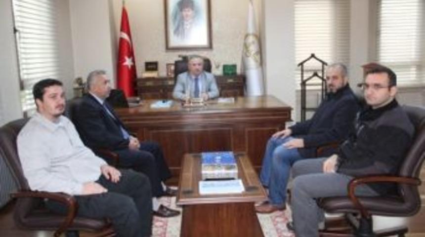 İhh Sakarya Şubesi&rsquo;nden Sakarya M&uuml;ft&uuml;s&uuml; Serenli&rsquo;ye Ziyaret