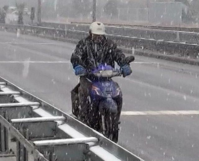 Manisa’da Kar Kalınlığı 10 Santime Ulaştı