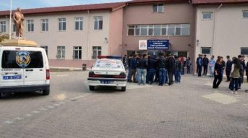 &Ouml;fkeli &Ouml;ğrenci Korkulu Anlar Yaşattı