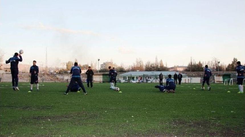 Erciş Belediye Spor Kul&uuml;b&uuml;&rsquo;nde Hedef Şampiyonluk