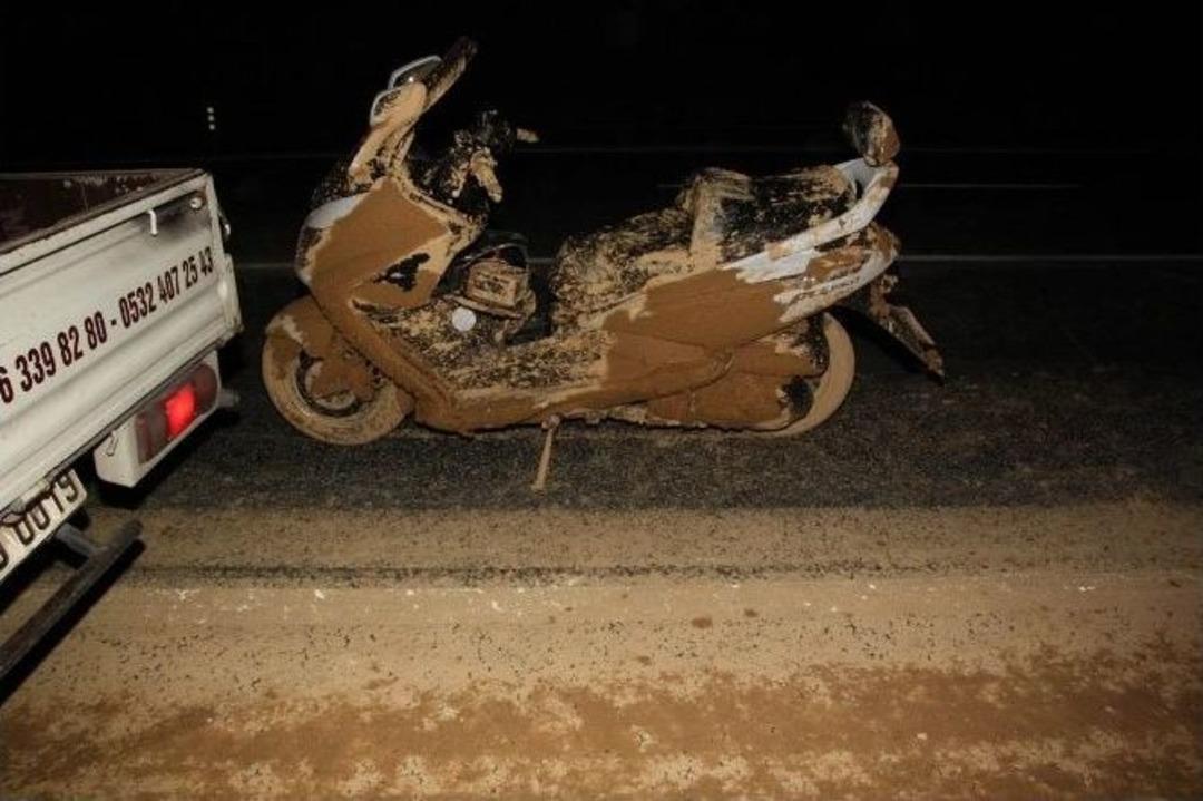 Yoldaki &Ccedil;amurun İzini S&uuml;ren Jandarma Kazayı Aydınlattı