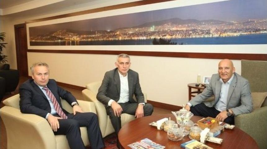 İbrahim Hacıosmanoğlu&rsquo;ndan Başkan &Ouml;z&rsquo;e Ziyaret