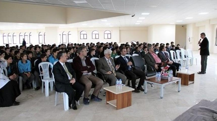 &ldquo;sınav Stratejileri&rdquo; Konulu Konferans Ger&ccedil;ekleşti