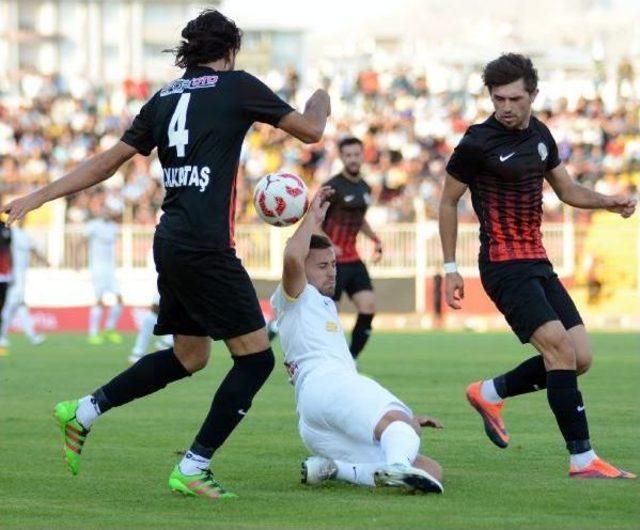 Ziraat Türkiye Kupası 3.tur Müsabakası B.b.vanspor - Kayserispor Maçının Fotoğraflarına Ek